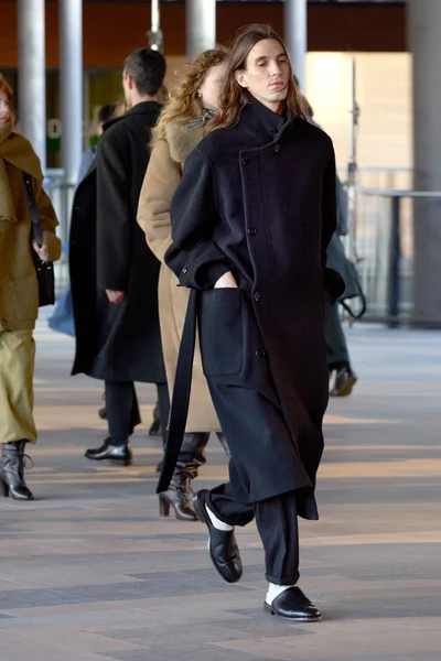 Look 13